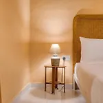 Beautiful Seafront 2 Bedroom With Breath-taking Views Bbri1-1 דירה *