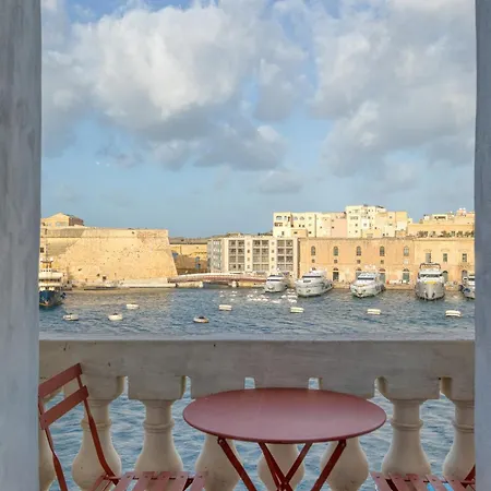 Beautiful Seafront 2 Bedroom With Breath-taking Views Bbri1-1 *