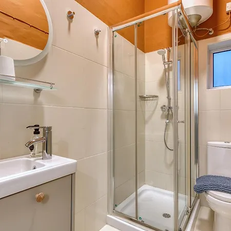 Beautiful Seafront 2 Bedroom With Breath-taking Views Bbri1-1 아파트
